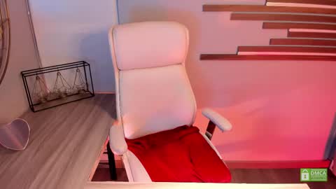 INSTAGRAM abby hall82 online show from 10.23.25