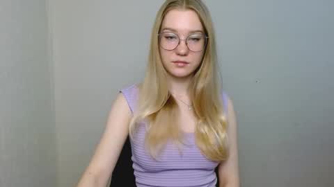 Abby Lovense is active online show from 01.06.26