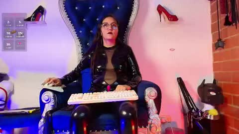 Snapshot of abbymora chatting on 11.09.25 Miss Abby online show from 11.09.25