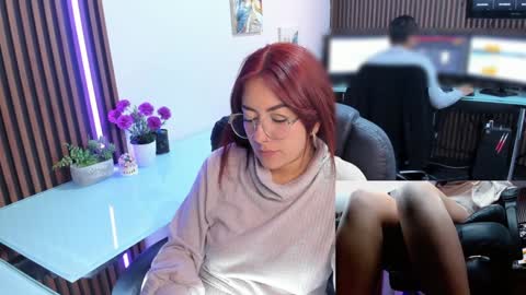 Abby Stones online show from 02.04.25