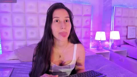 Snapshot of abbysweet1_ chatting on 12.03.24 Abigail online show from 12.03.24