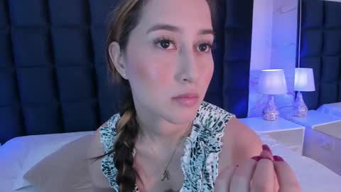 Abigail online show from 11.21.25