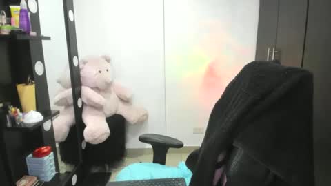 Snapshot of abbyxlee chatting on 12.08.24     online show from 12.08.24