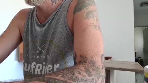 Snapshot of abcfucknlove chatting on 12.30.24 hotmansolo online show from 12.30.24