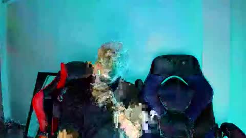 Independence model AbelAsburgo online show from 02.06.26