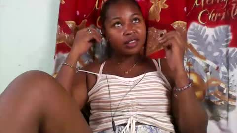 Snapshot of abella677022 chatting on 05.16.26 abella677022 online show from 05.16.26