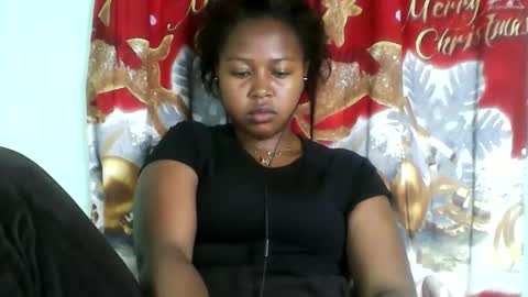 Snapshot of abella677022 chatting on 05.28.26 abella677022 online show from 05.28.26