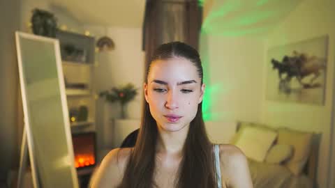 Snapshot of abella_danger_x chatting on 11.14.25 abella_danger_x online show from 11.14.25