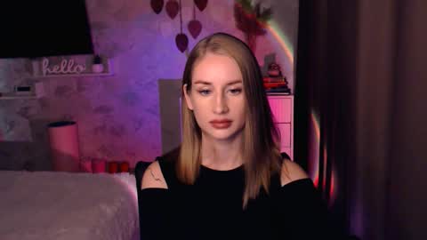 Anna online show from 10.15.25