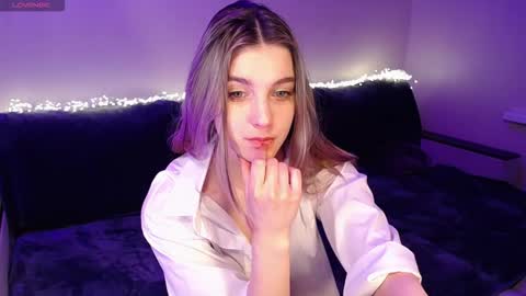 Snapshot of abigailwills chatting on 02.25.26 Abigail online show from 02.25.26