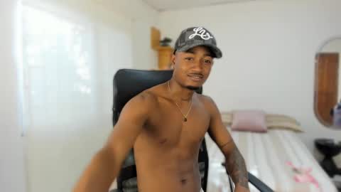 Snapshot of abony_sex69 chatting on 09.20.25 abony_sex69 online show from 09.20.25