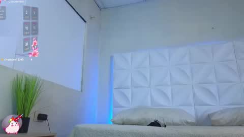 Snapshot of abril1_gh chatting on 02.19.25 Abril online show from 02.19.25