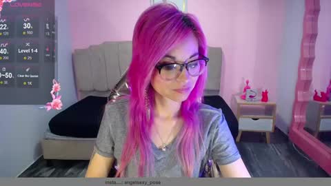 abril_ch_ online show from 10.14.25