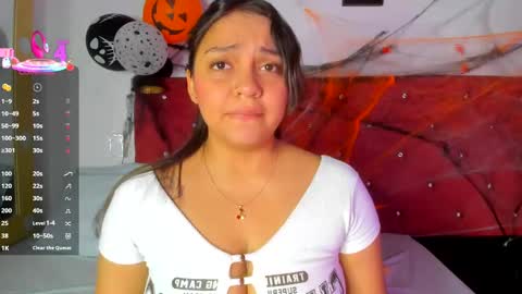 abril_gomez_11 online show from 10.29.25