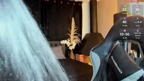 Abril online show from 06.21.26