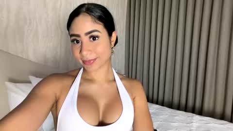 Snapshot of abril_victoria chatting on 07.21.26 Abril Victoria online show from 07.21.26