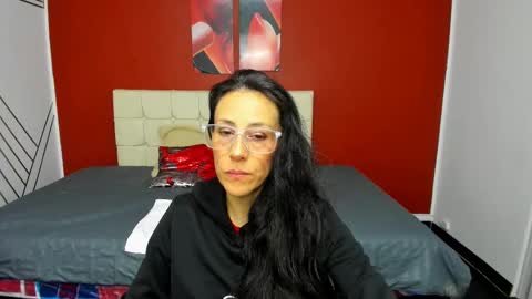 ABRIL online show from 02.13.25