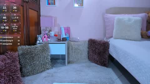 Abril online show from 12.10.24