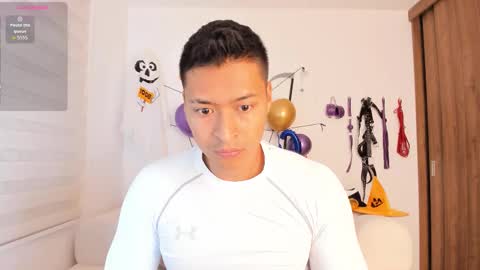 Snapshot of abu_dhabi_21 chatting on 10.28.25 Will online show from 10.28.25