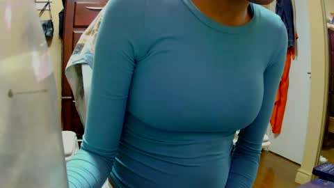 Snapshot of achocolatetwink chatting on 05.17.26 ChocolateTwink online show from 05.17.26