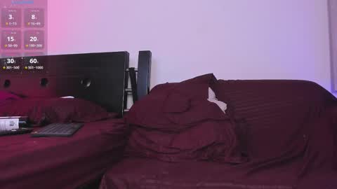 centric independent model   online show from 11.19.25