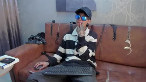 Acid Milo online show from 12.09.24