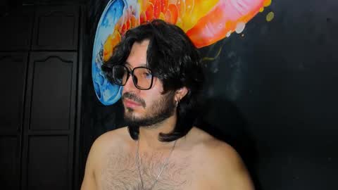 Snapshot of ackerman_eren_ chatting on 11.06.25 R. online show from 11.06.25