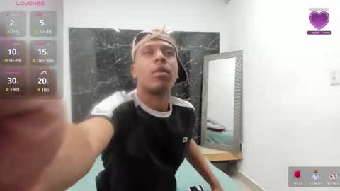 Snapshot of ada_brooke chatting on 11.12.25 ada_brooke online show from 11.12.25