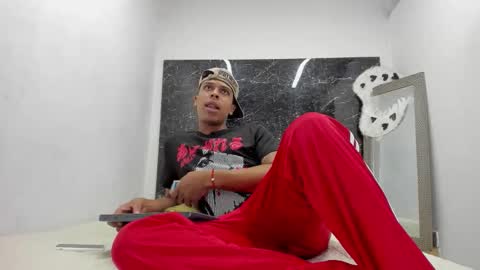 Snapshot of ada_brooke chatting on 11.20.25 ada_brooke online show from 11.20.25