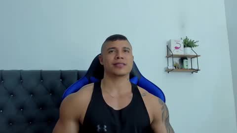 Snapshot of adam_boss chatting on 11.15.25 adam boss online show from 11.15.25