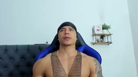 adam boss online show from 12.20.25