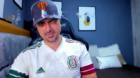 adam clarke online show from 04.09.26