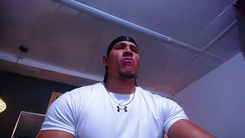 Snapshot of adam_fit19cm chatting on 07.10.26 adam_fit19cm online show from 07.10.26