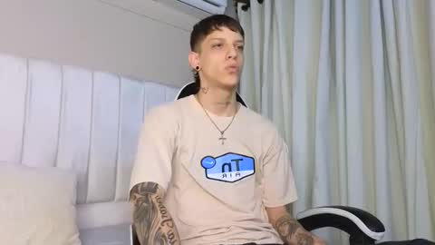 Snapshot of adam_hard_ chatting on 09.15.25 Adam online show from 09.15.25