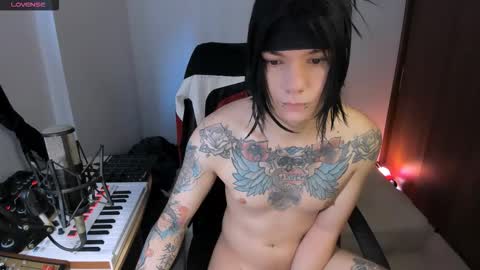 Snapshot of adam_rocket chatting on 11.02.25 Adam online show from 11.02.25