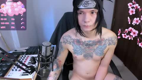 Snapshot of adam_rocket chatting on 11.13.25 Adam online show from 11.13.25