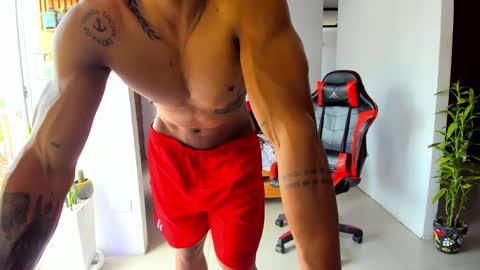 Adam Valencia online show from 11.06.25