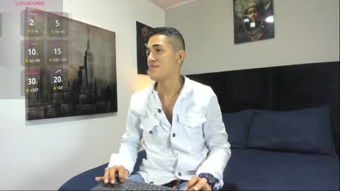 adam_walker_1 online show from 04.01.26