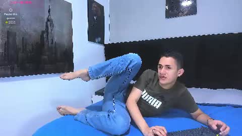 adam_walker_1 online show from 07.18.26