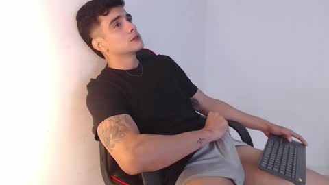 Hello guys excuse my absence I will be absent for several days for health reasons I hope you understand thank you very much. online show from 10.28.25