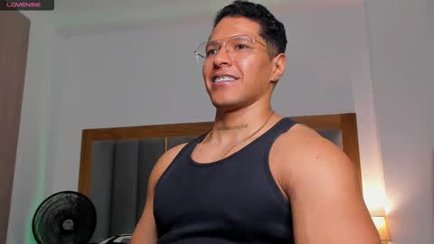 Snapshot of adambrocs1 chatting on 02.26.25 adambrocs1 online show from 02.26.25