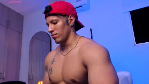 Snapshot of adambrocs1 chatting on 10.11.25 adambrocs1 online show from 10.11.25