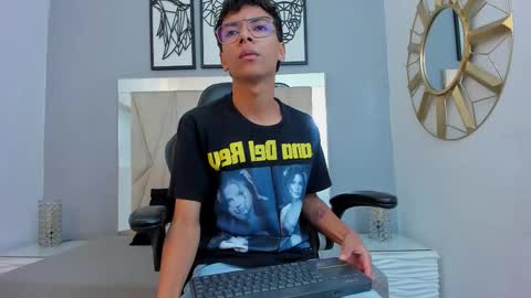 Adams Bobby online show from 01.09.26