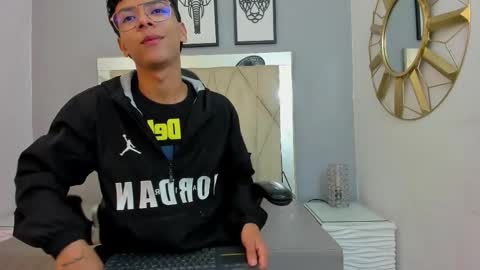 Adams Bobby online show from 02.06.26