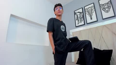 Adams Bobby online show from 02.07.26