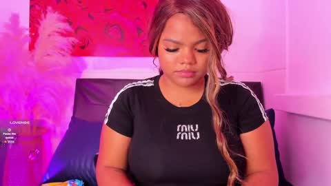 Cloe Adams  online show from 09.18.25