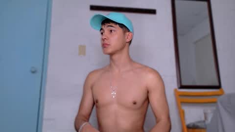 Adams online show from 11.08.25