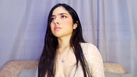 Snapshot of adara_johnson_ chatting on 10.29.25 Adara Johnson online show from 10.29.25