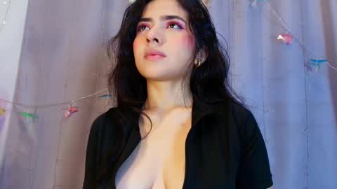 Snapshot of adara_johnson_ chatting on 01.09.26 Adara Johnson online show from 01.09.26