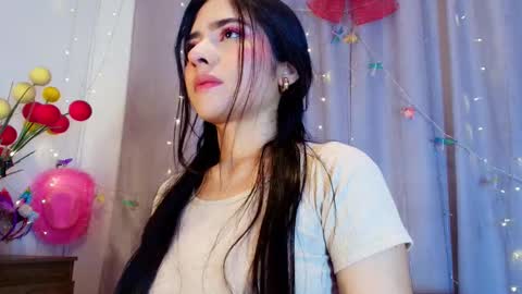 Snapshot of adara_johnson_ chatting on 01.12.26 Adara Johnson online show from 01.12.26